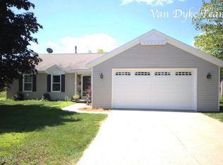 1830 Forest Lake Dr SE, Kentwood, MI
