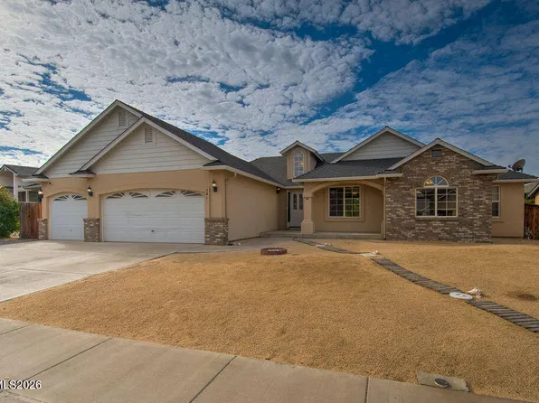 741 Divot Dr, Fernley, NV 89408