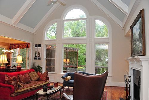 Dramatic Two-story Grand Room