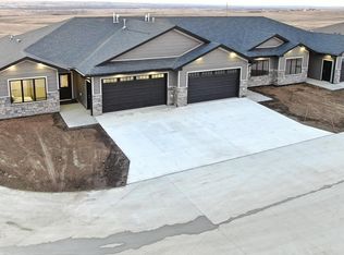 6201 Tyler Pkwy #149, Bismarck, ND 58503