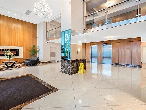 5th image of 8871 Lansdowne Rd #707