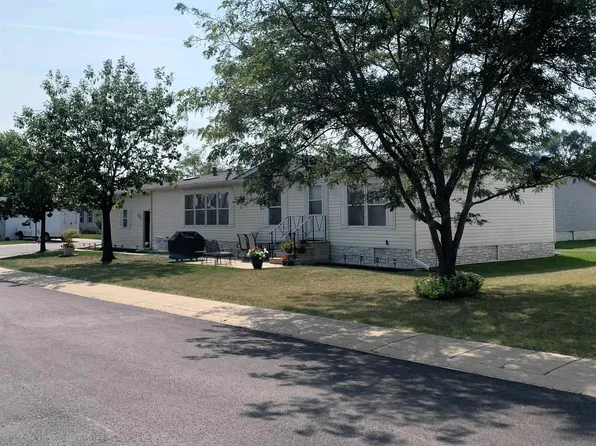 518 Wildflower Ln, Belvidere, IL 61008