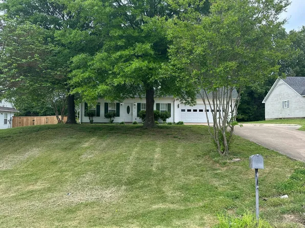 111 Taylor Dr, Bells, TN 38006