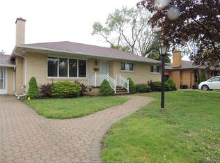 2497 Dandurand Ave, Windsor, ON N9E 2E1