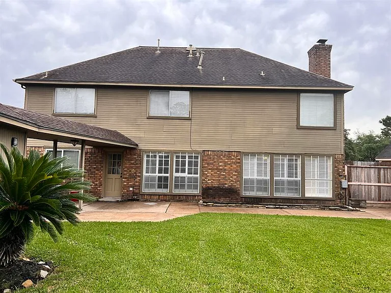 2104 Bay Hill Dr — Photo 37