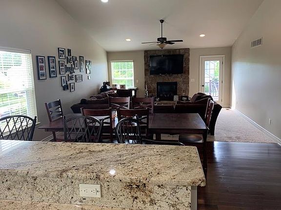 2nd image of 3517 Noble Dr