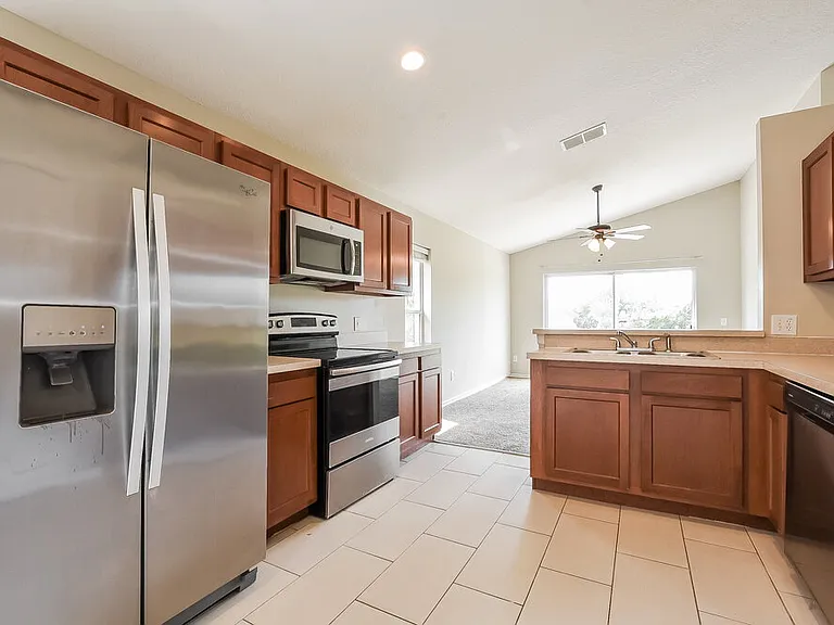 2331 Cobblefield Cir — Photo 3