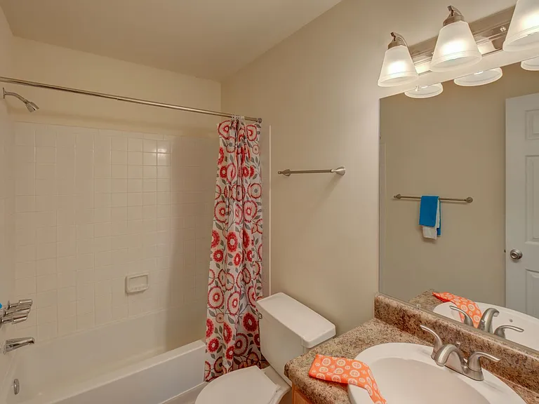 Stonebridge Apartments — Photo 17