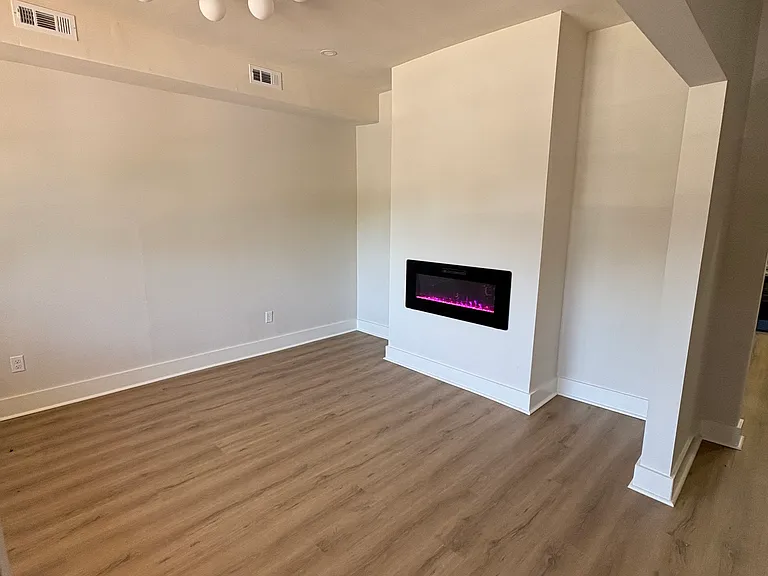 606 N 23rd St — Photo 4
