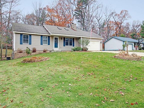 3rd image of 14095 Payne Forest Ave