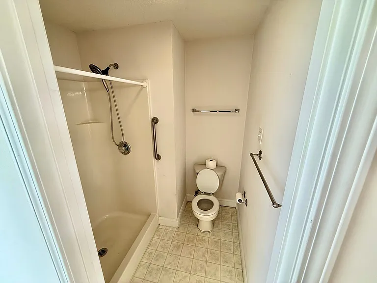 1909 Rommel Dr — Photo 29