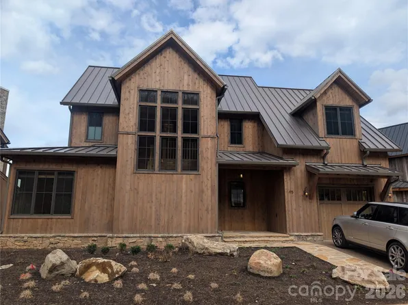 95 Lodestone Dr #415, Sylva, NC 28779