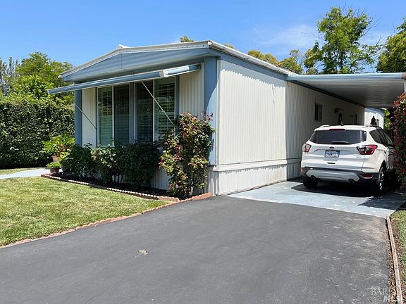 2nd image of 552 Elmwood Drive