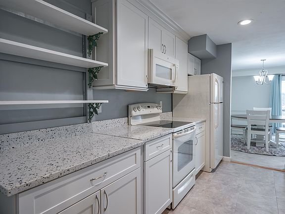 4th image of 33 Spit Brook Road #A2