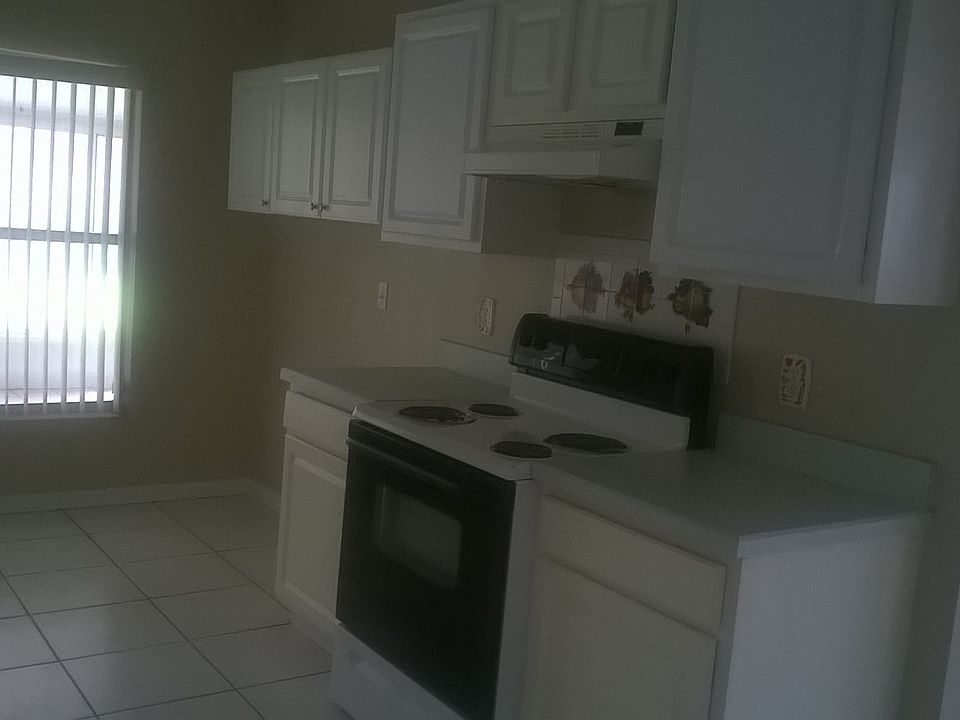 1st image of 15724 Kiwi Ct