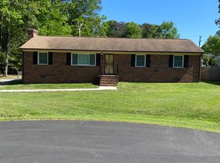 1713 Barberry Ln, Chester, VA 23836
