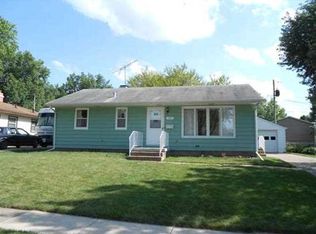 3023 Grove St, Davenport, IA