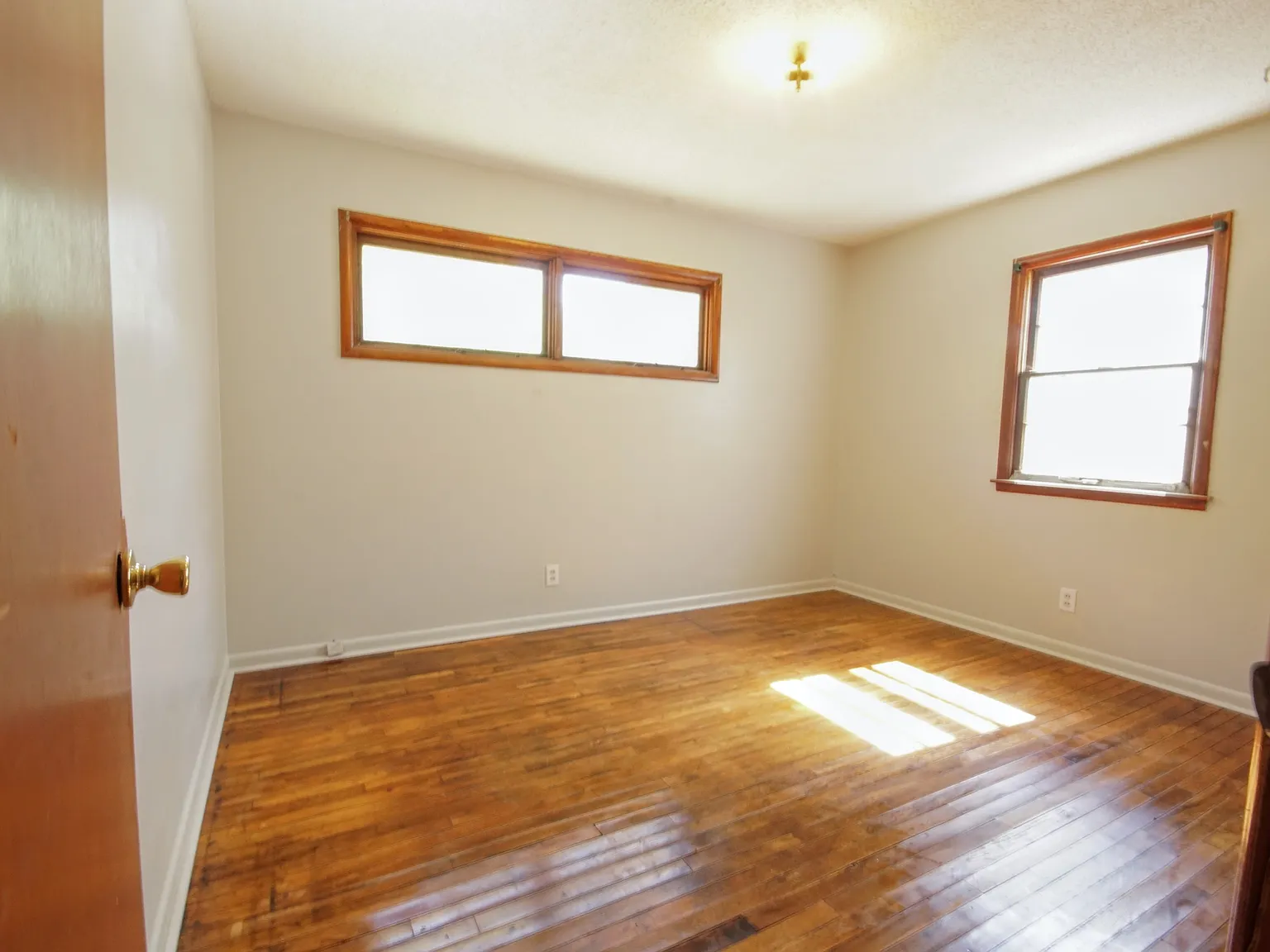 2731 Southeast Massachusetts Avenue - 1 — Photo 4