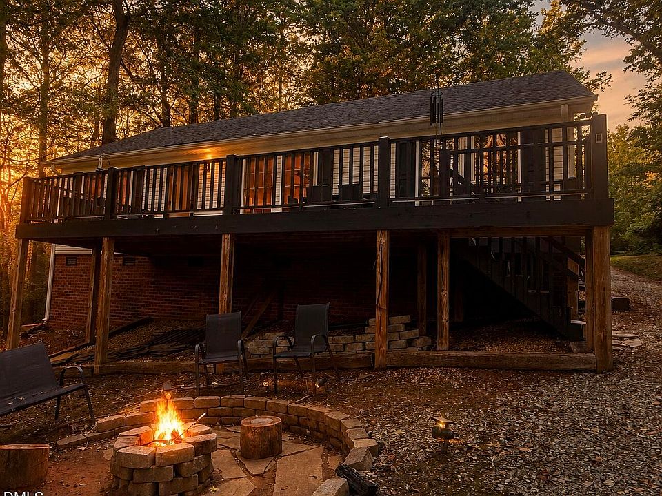 1st image of 76 Red Bud Ln
