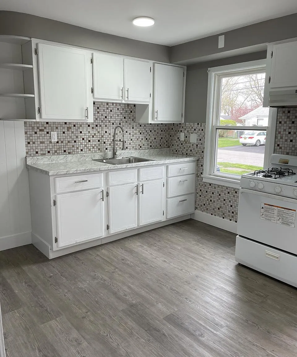 2 bed, 824 sqft, $1,200 — Photo 4