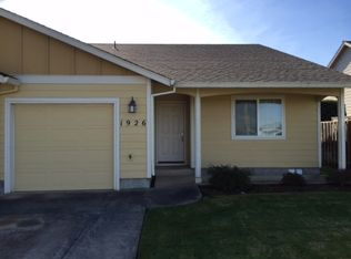 1926 NW Cottonwood Dr, McMinnville, OR 97128
