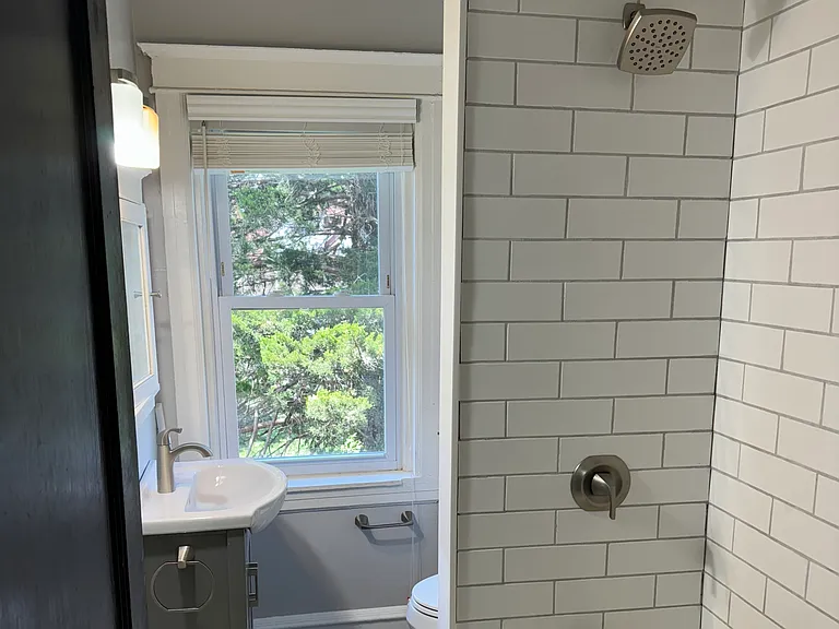 156 Saint Pauls Rd — Photo 12