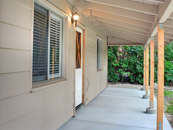 5th image of 744 E Elysian Blvd