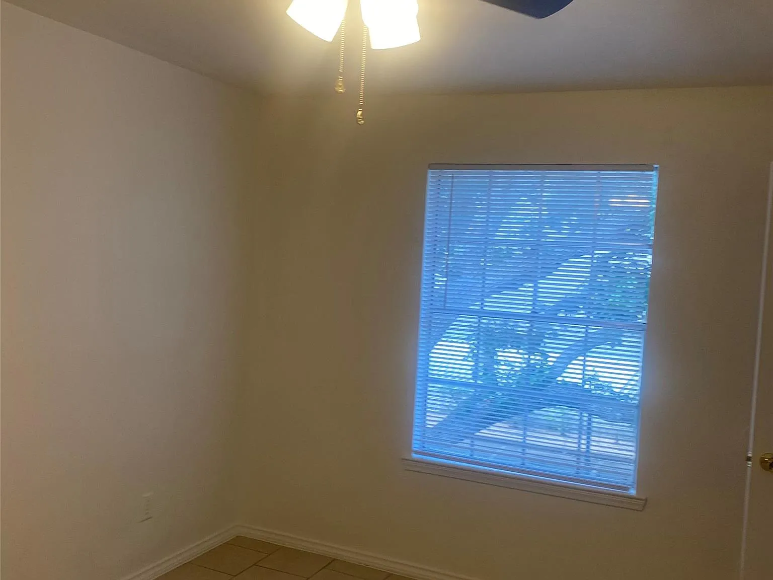 2 bed, 2.0 bath, 1068 sqft, $1,099 — Photo 2