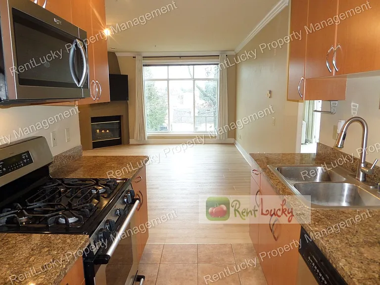 4031 Aurora Ave N #301 — Photo 10