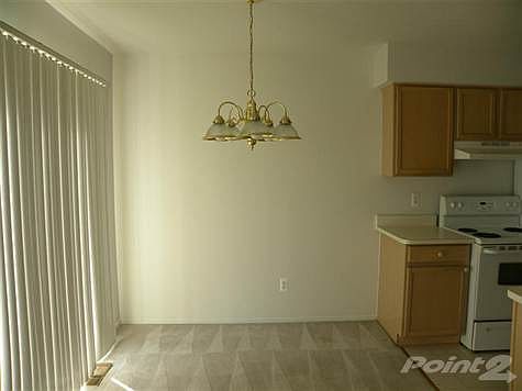 4th image of 3024 Forest Creek Ct