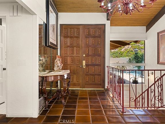 3rd image of 26 Coolwater Rd