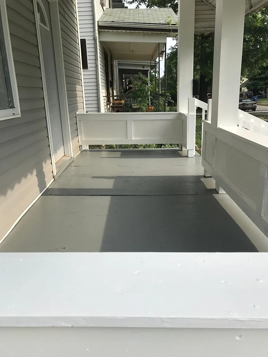 304 Clarendon Ave photo 1