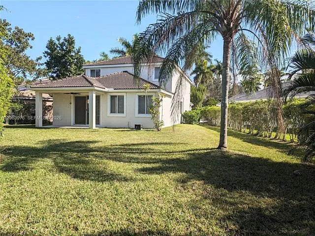 4 bed, 2.5 bath, $4,790 — Photo 2