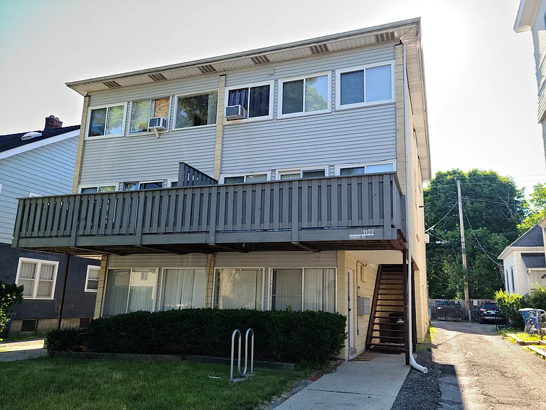1127 Church St #6 — Photo 11