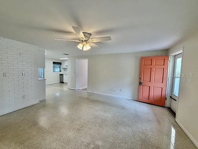 3 bed, 1.5 bath, 1211 sqft, $2,400 — Photo 3