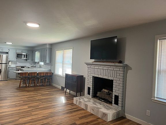 2nd image of 290 Riverview Dr