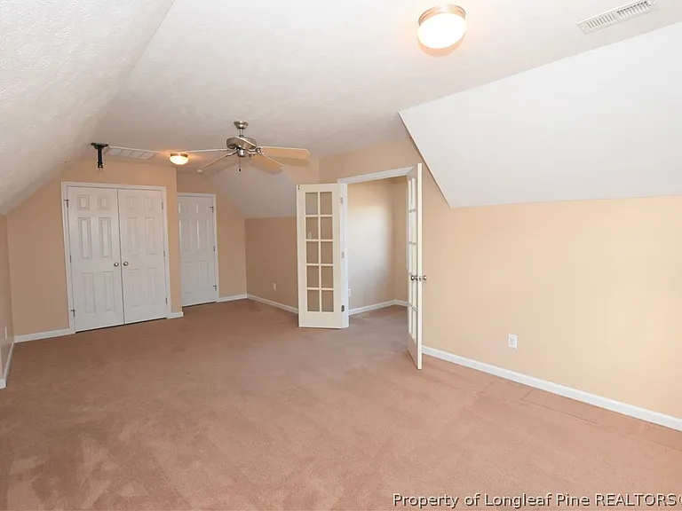 60 Scranton Ct — Photo 14