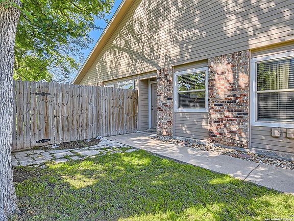 2nd image of 6010 Parkwood Dr