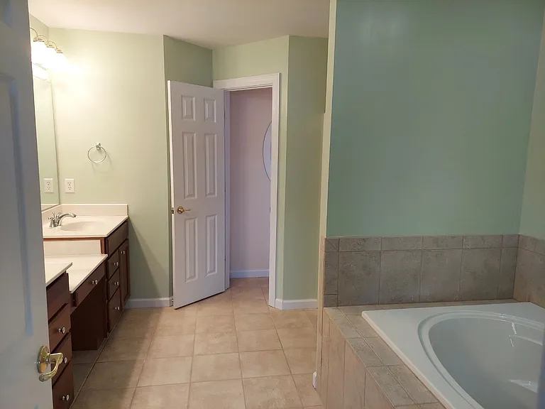 2122 Soundings Crescent Ct — Photo 12