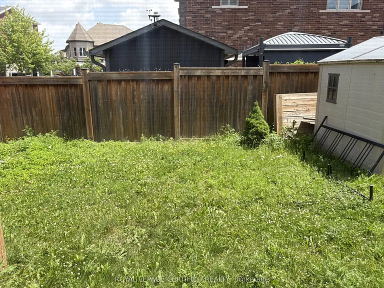 271 Andrews Trl #UPPER — Photo 16