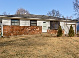 901 Cormar Dr, Saint Louis, MO
