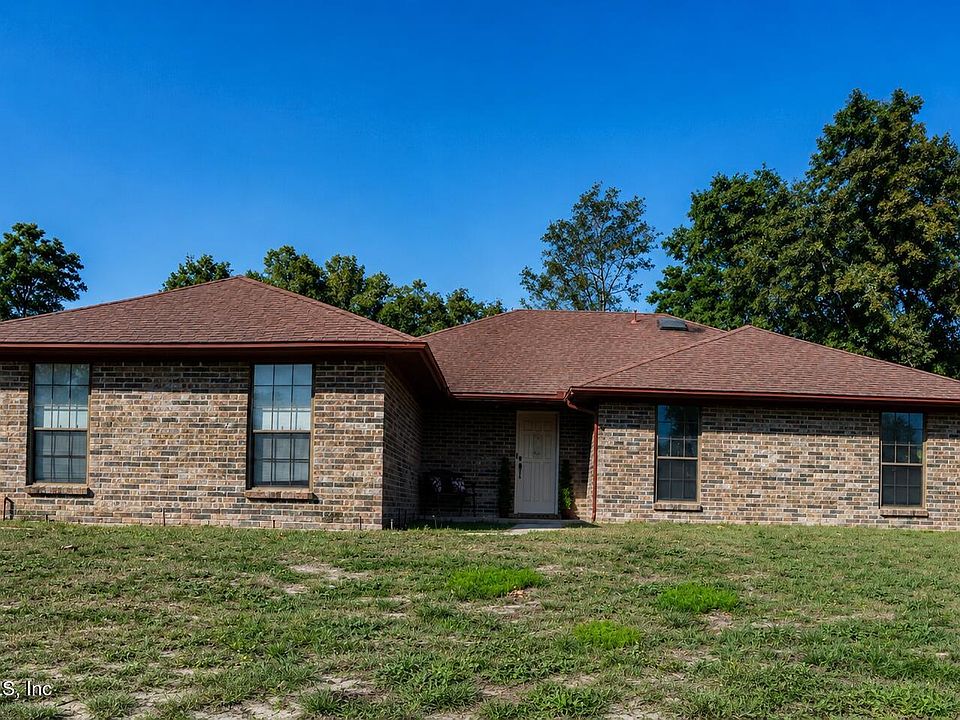 1st image of 2648 ROSEWOOD Court
