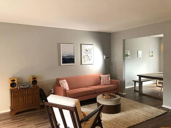 4th image of 603 Olde Towne Ave #603C