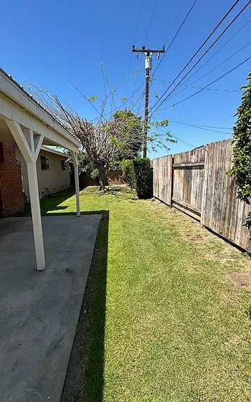 1987 Rowland Ave — Photo 30