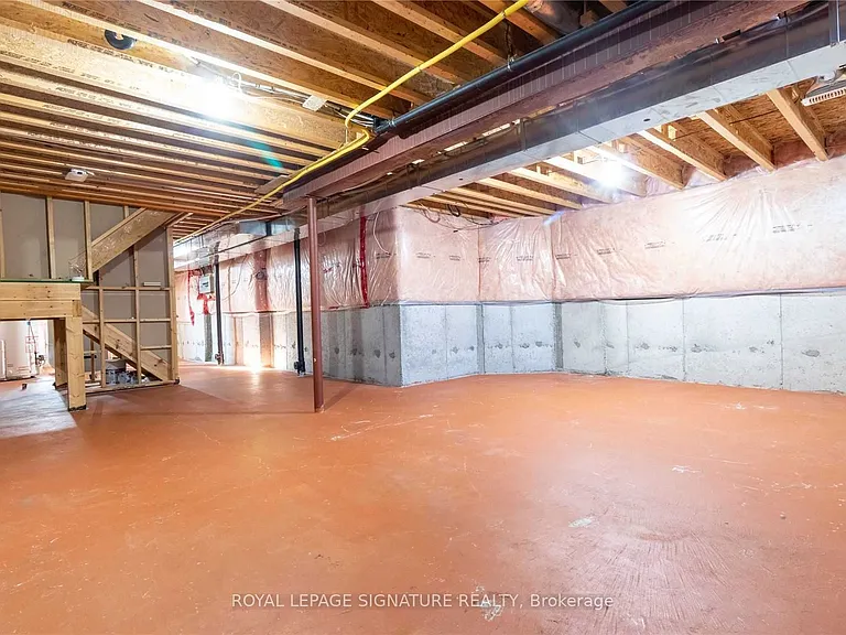 128 Holmes Cres — Photo 29