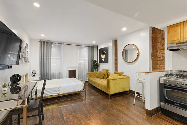 Rented by Compass | media 6