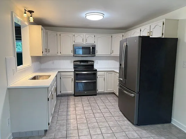 17 Schuyler Ave — Photo 16