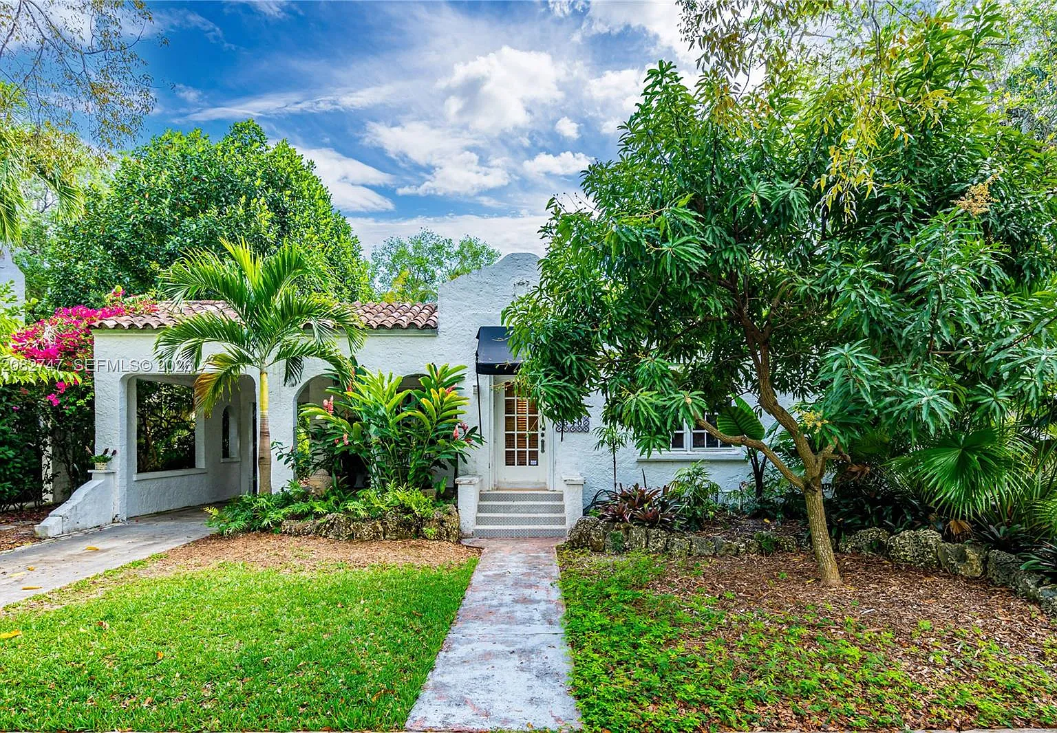 Coral Gables Sec B — Photo 1
