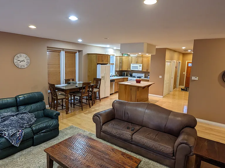 1448 Woodfield Pl — Photo 18