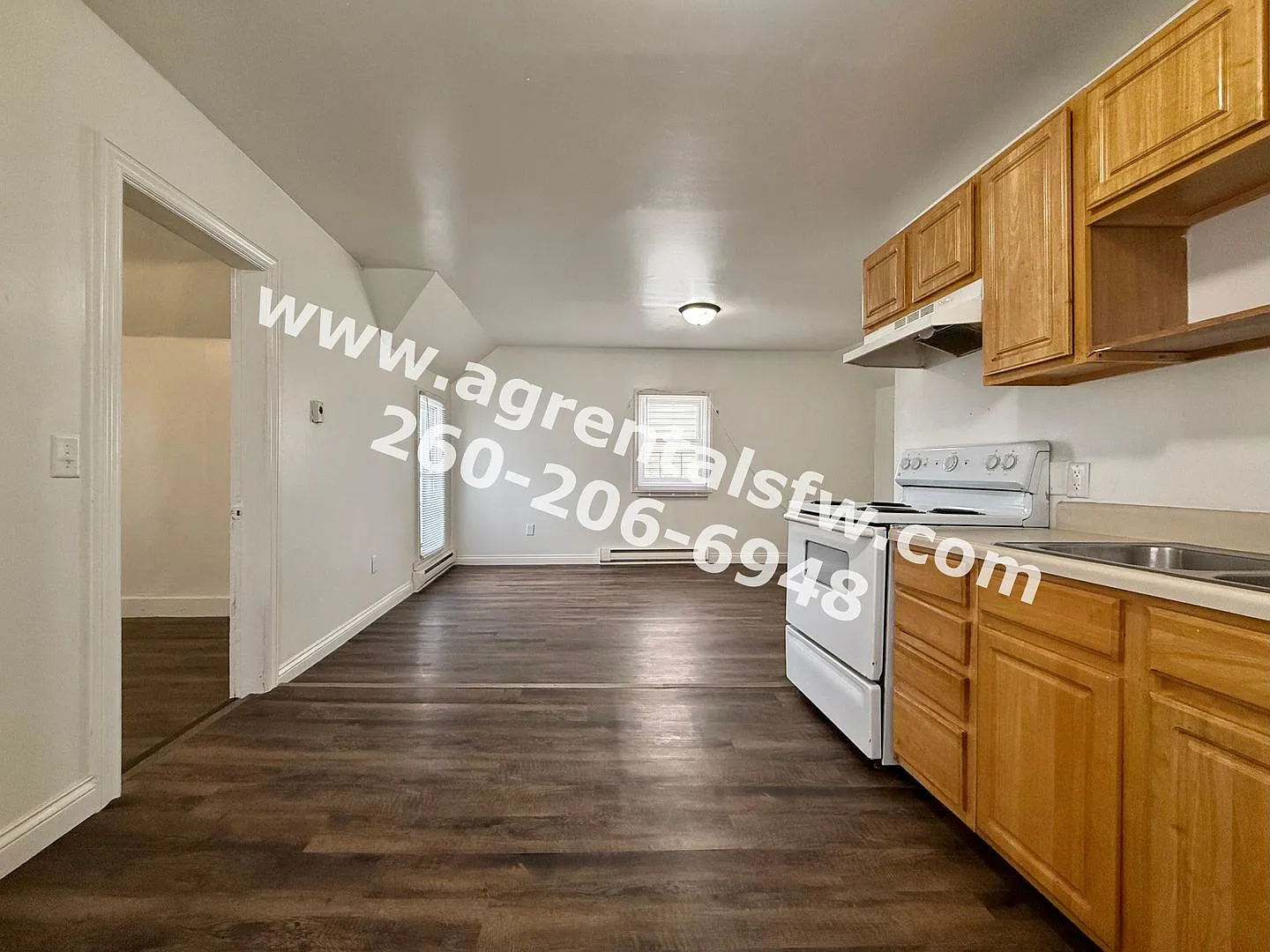 3113 S Harrison St — Photo 3